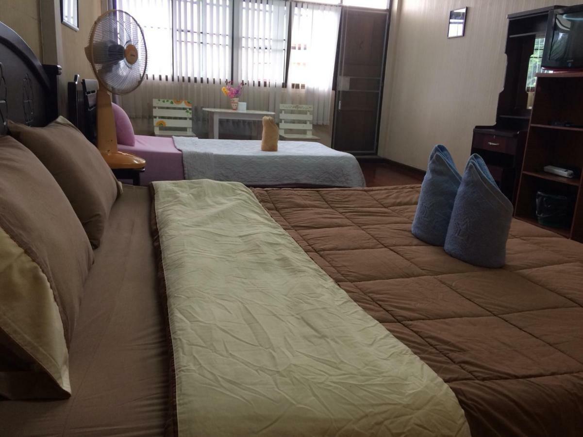 Changphuakgate Guesthouse Chiang Mai Buitenkant foto